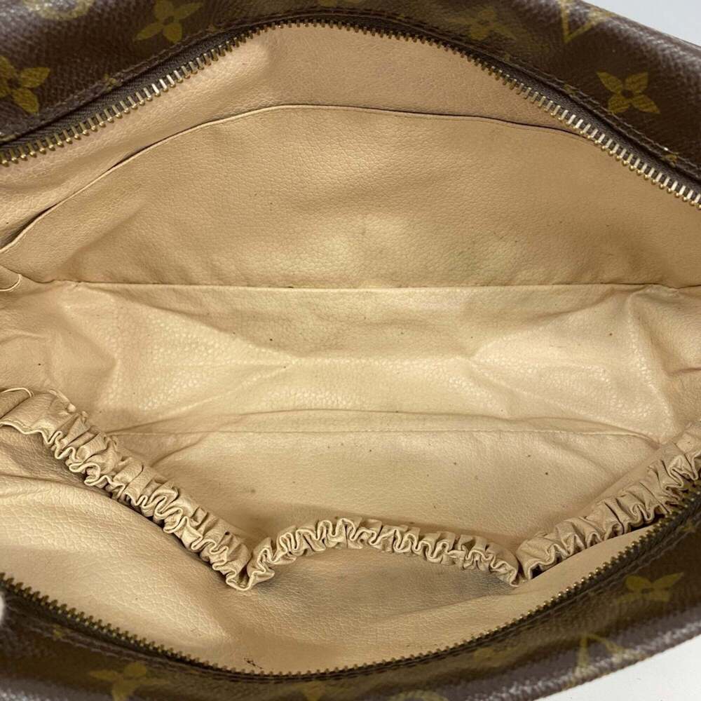 LOUIS VUITTON Brown Monogram Pouch - Picture 4 of 8